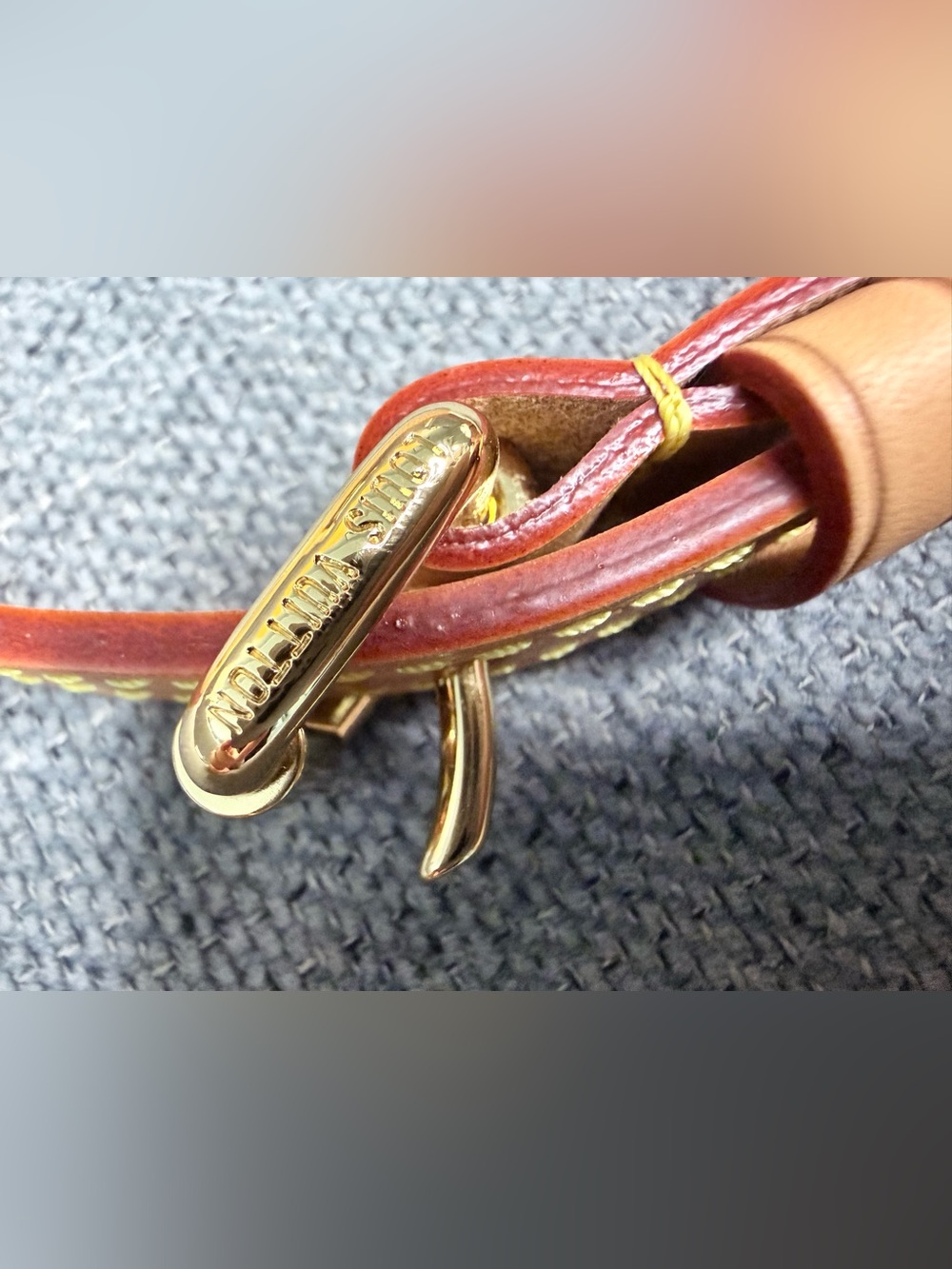 Louis Vuitton Adjustable crossbody strap vachetta leather - Picture 3 of 4
